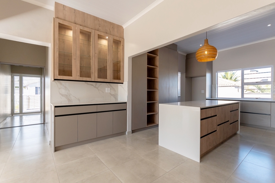 4 Bedroom Property for Sale in Country Club Western Cape